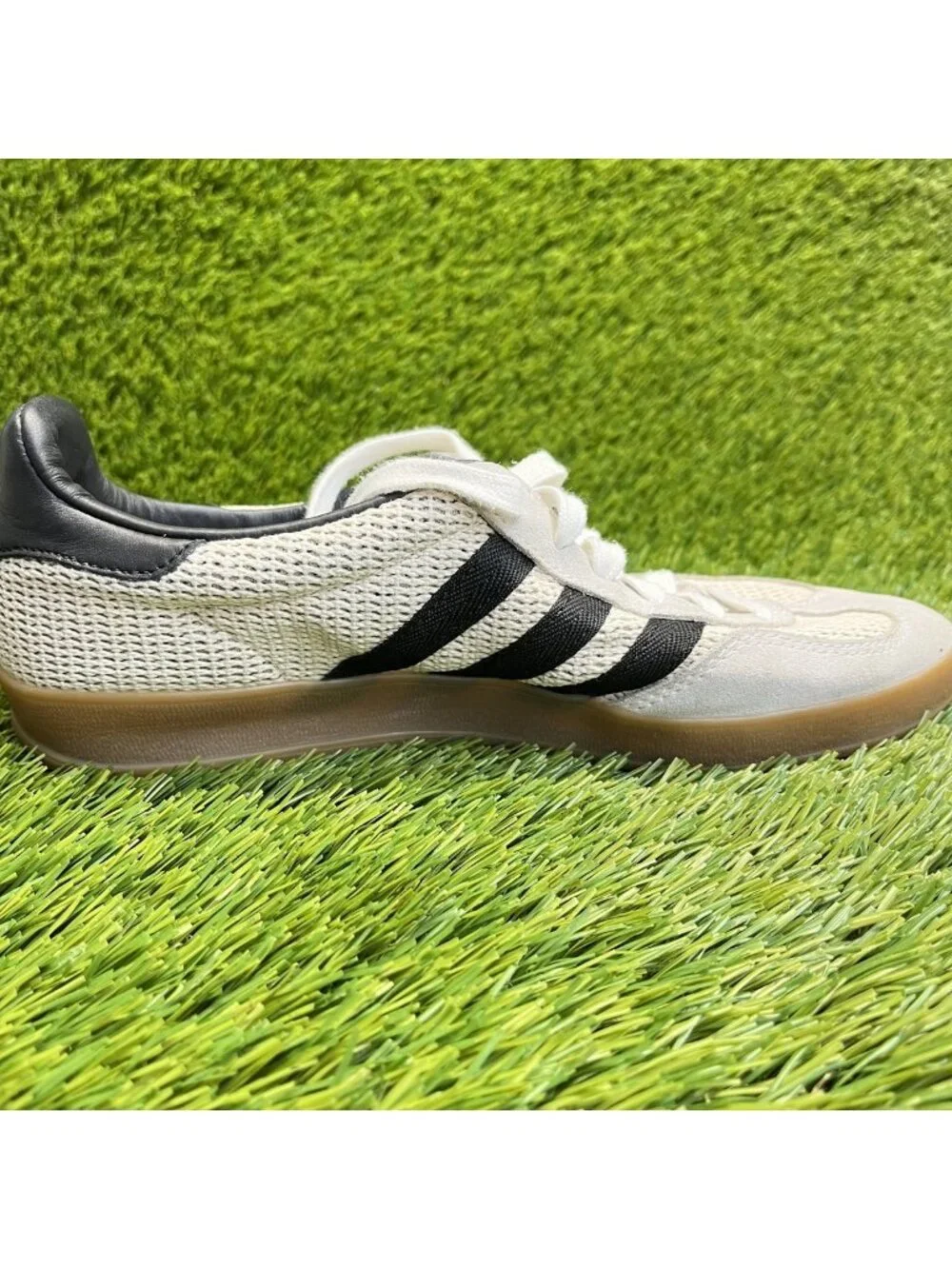 Adidas Gazelle Mens Size 6.5 Beige Black Gum Athletic Walking Shoes Sneakers